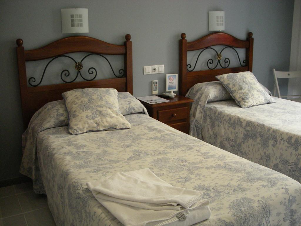 Hostal Azahar Кордова Екстер'єр фото