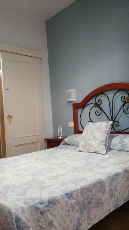 Hostal Azahar Кордова Номер фото