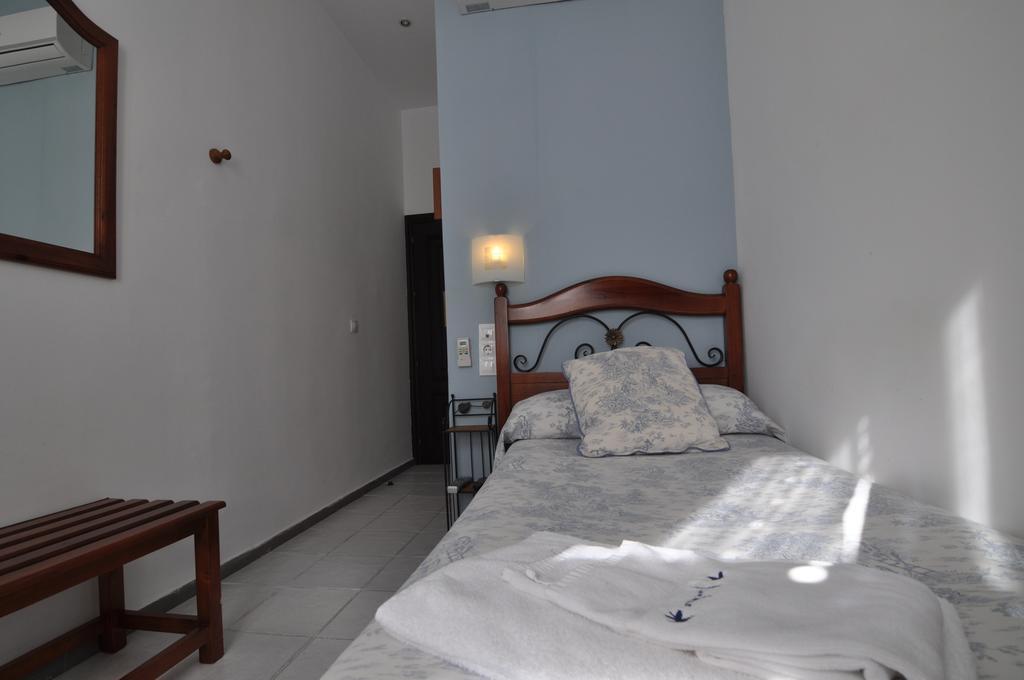 Hostal Azahar Кордова Екстер'єр фото