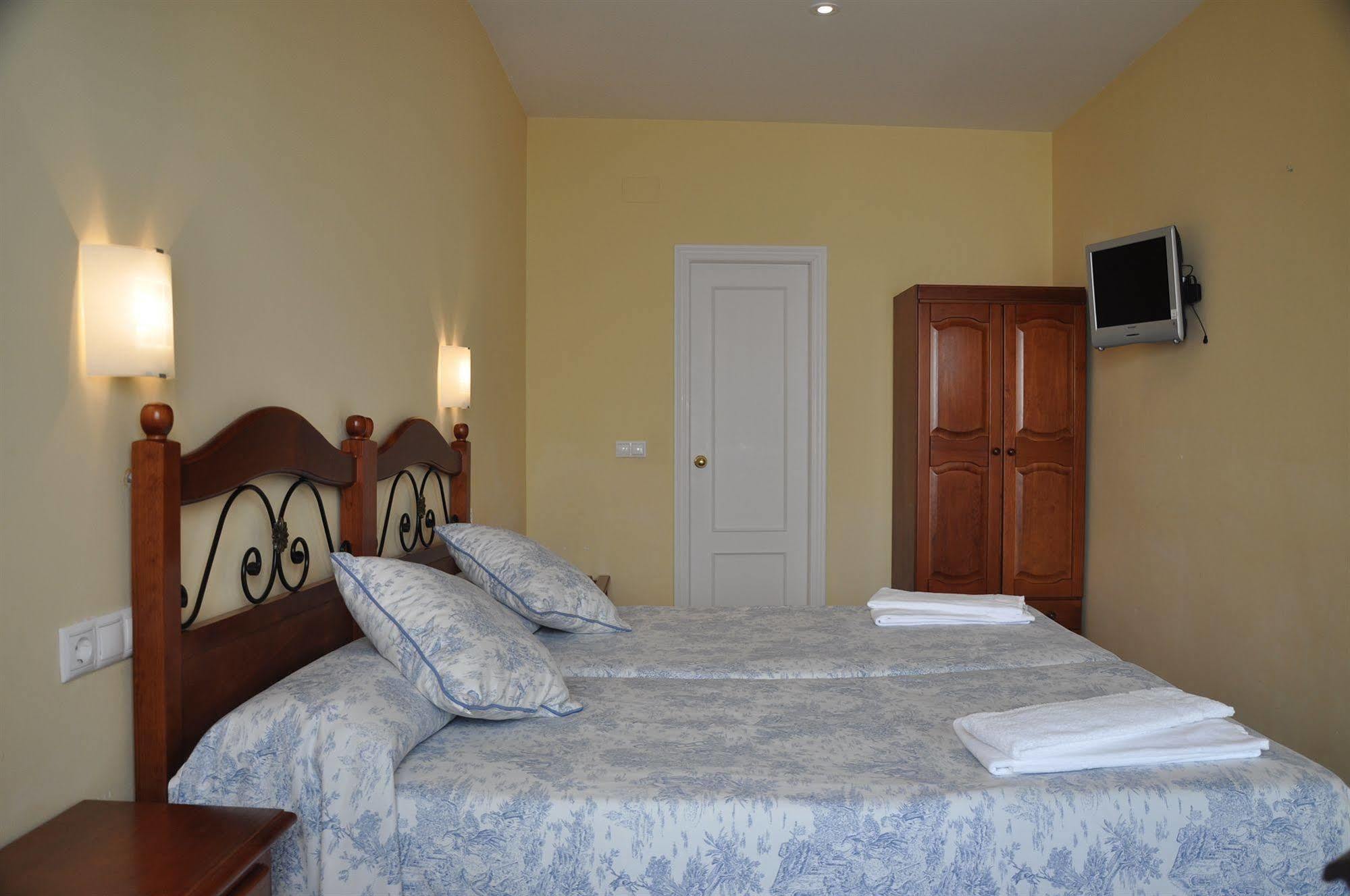 Hostal Azahar Кордова Екстер'єр фото